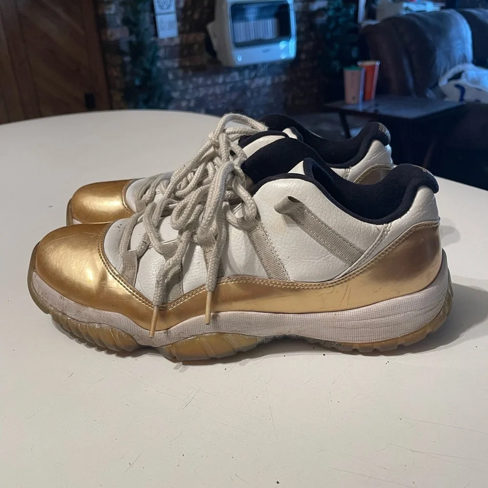 Air Jordan 11 Retro Low Closing Ceremony Men’s Size 11 Sneakers